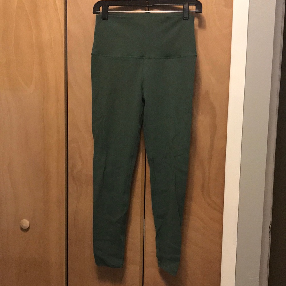 Born Primitive Leggings Size Large 34" Inseam